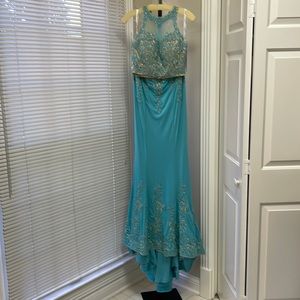 Panoply Size 6 2 piece Prom Dress